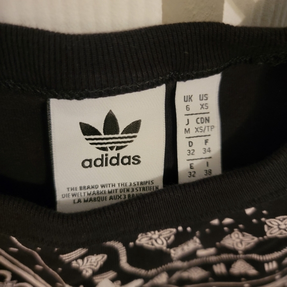 Adidas crop graphic print tee - Picture 6 of 6